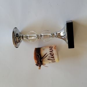 Pedestal candle holder with candle